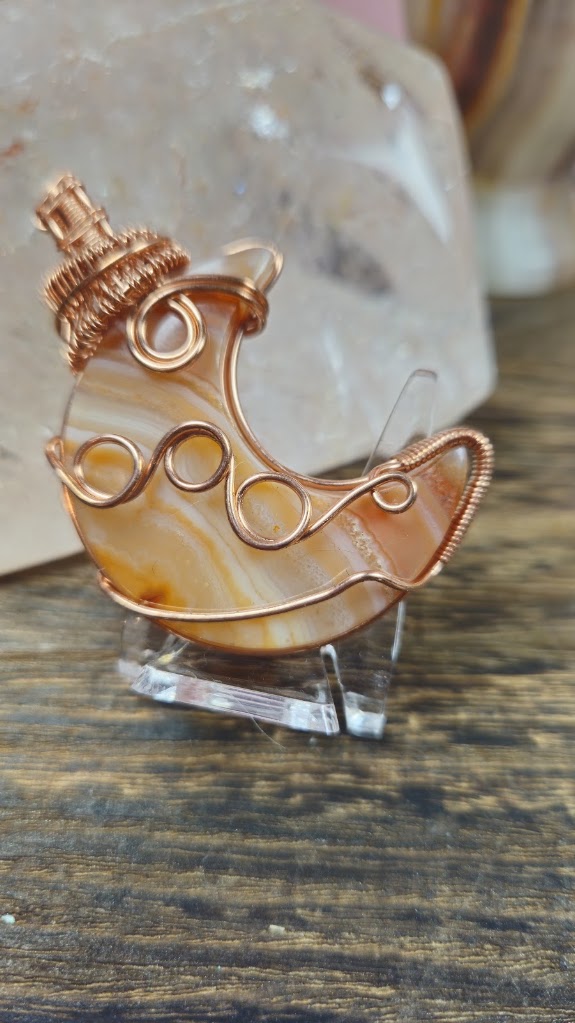Carnelian Agate Moon