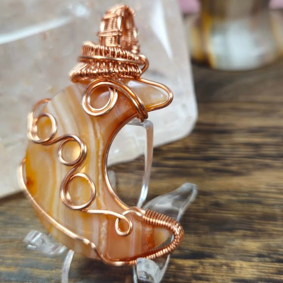 Carnelian Agate Moon