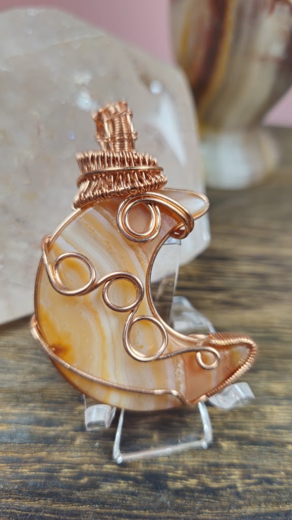 Carnelian Agate Moon